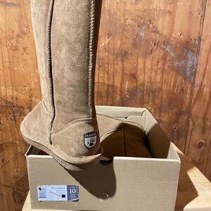 Bearpaw Tan Suede Women's Boots